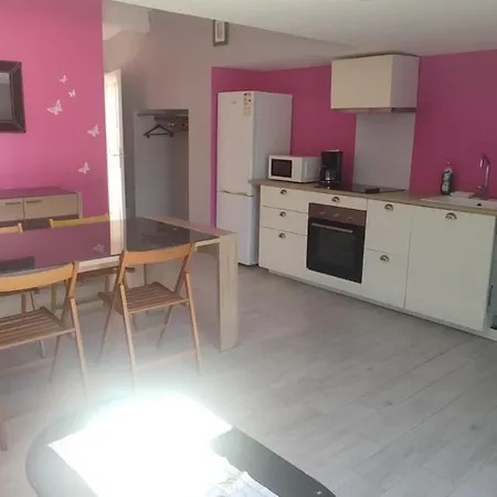 Gite 2 Le Cabassou Du Medoc شقة *